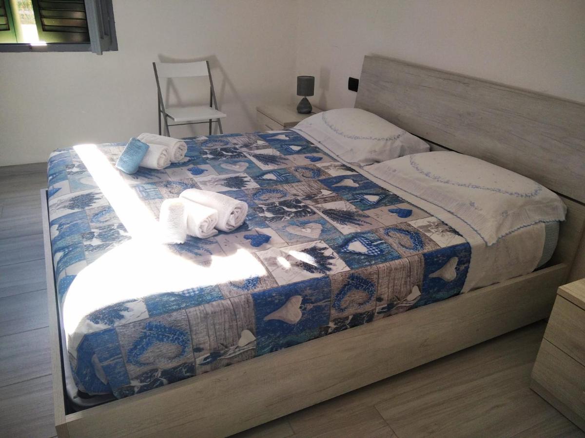 סאן תאודורו Villetta Cala D'Ambra מראה חיצוני תמונה